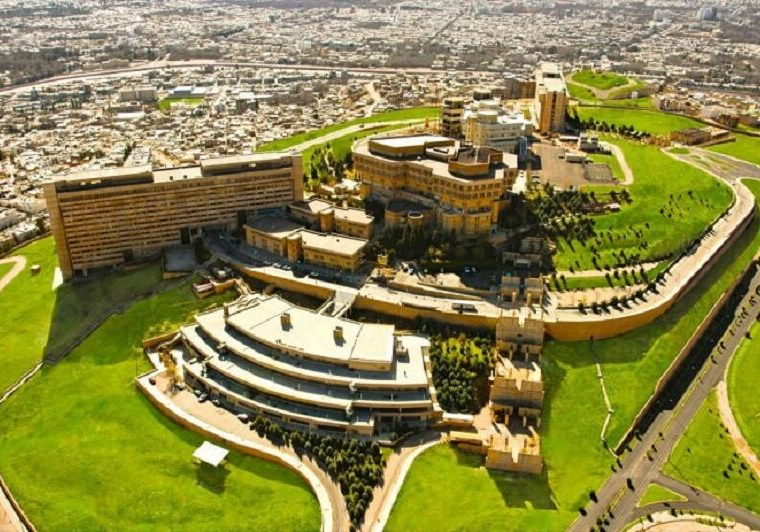 La Universidad de Shiraz, como Shiraz, ¡antigua y excelente!